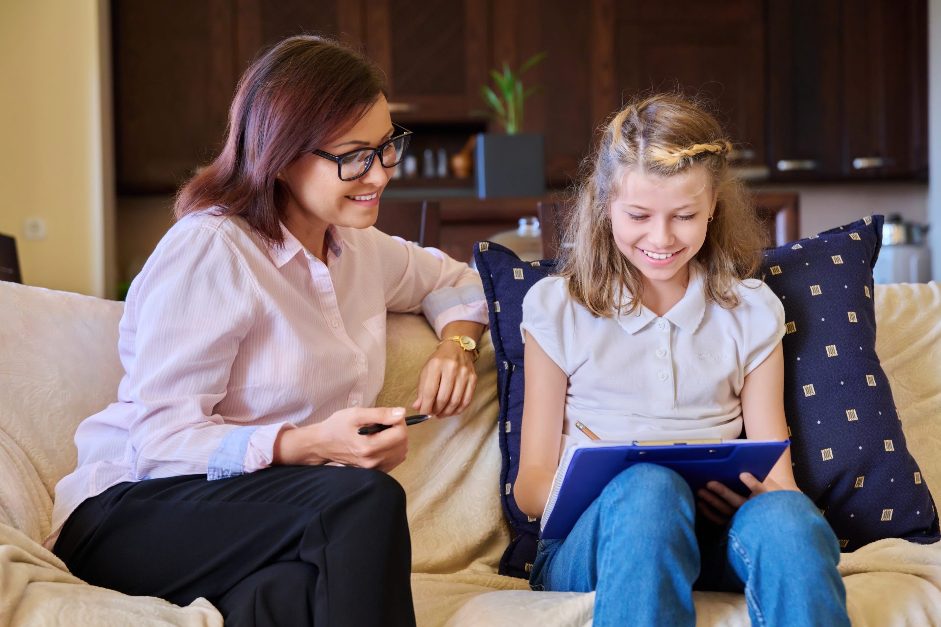 individual-therapy-session-for-child-girl-with-psy-2023-11-27-05-08-27-utc individual-therapy-session-for-child-girl-with-psy-2023-11-27-05-08-27-utc